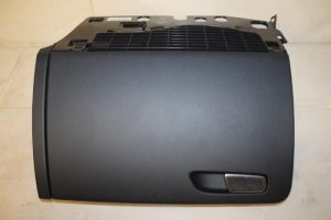 17794122 – 8R1857035E6PS – Dashboardkastje