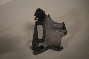 17803017 – 4G0399059G – Steun (diversen)