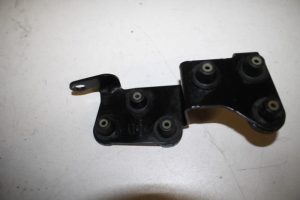 17818672 – 8W0121305A – Steun (diversen)