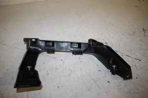 17813805 – 4G8807363B – Stoßstangenstütze links hinten