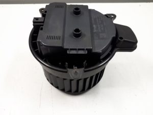 20861269 – 4H2820021B – Heating and ventilation fan motor