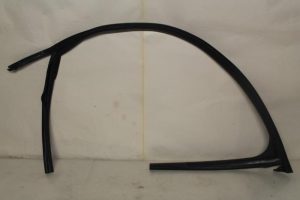 17794528 – 8V3837439 – Türgummi 2-türig links