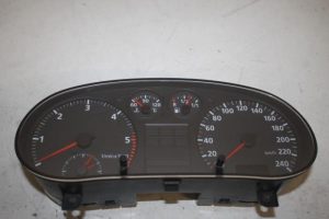 17805844 – 8L0919860 – Instrumentenbrett