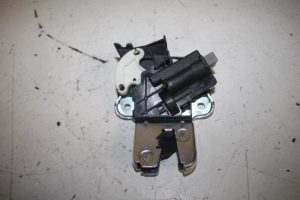 17809555 – 4F5827505D – Slotmechaniek Achterklep