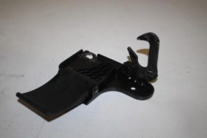 17817519 – 4E0823485B – Slotmechaniek Motorkap