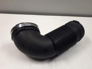 20968713 – 057129616B – Air intake hose