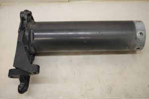 17796576 – 4E0806109E – Chassisbalk voor