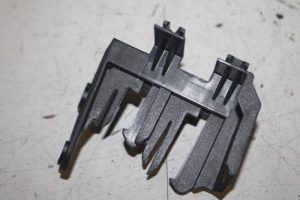 17808885 – 06K971497D – Steun (diversen)