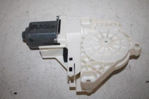 17809282 – 8K0959811A – Raammotor Portier