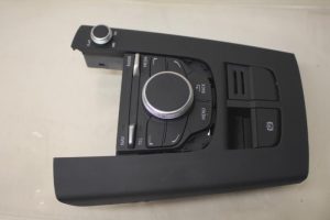 17797155 – 8V0919614P – Regelunit Multi Media