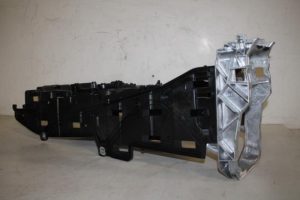 17819593 – 4M0863243C – Mittelkonsole