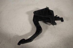 17819074 – 6C2721321 – Kupplungspedal