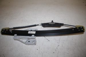 17807098 – 4G0839462 – Rear door window mechanism 4-door, right