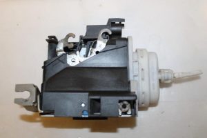 17794132 – 8D1837016E – Deurslot Mechaniek 4Deurs rechts-voor