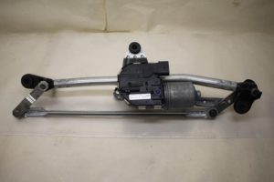 17798426 – 8V1955023C – Wiper motor + mechanism