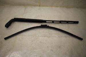 17798874 – 4H1955408A1P9 – Front wiper arm