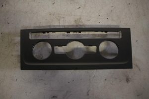 17831465 – 5G1863041C – Dashboard sierlijst