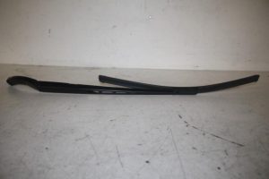 17809489 – 4F1955408A – Scheibenwischerarm vorne