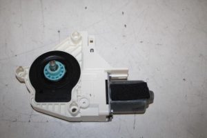 17829359 – 8K0959812A – Raammotor Portier