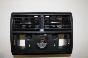 17788092 – 4D0819203BB98 – Luchtrooster achter