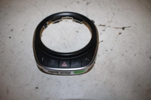 17823908 – 420927137A5PR – Schakelaar (diversen)