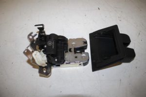 17829471 – 8W9827505C – Slotmechaniek Achterklep