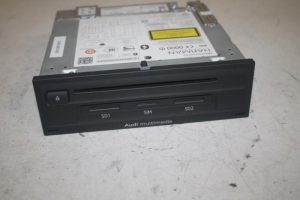 17805739 – 8V0035021F – Regeleinheit Multi Media