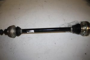 17831948 – 8R0501203C – Antriebswelle links hinten