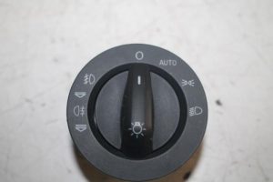 17806399 – 4F1941531D5PR – Light switch