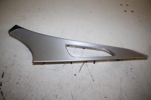 17811402 – 4G0867410K1NK – Sierstrip