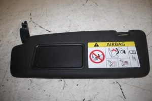 17813573 – 8U2857551B7C0 – Zonneklep