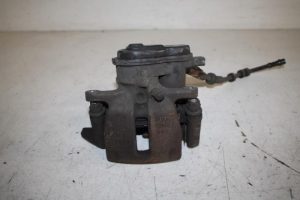 17810812 – 8K0615403B – Remklauw (Tang) links-achter