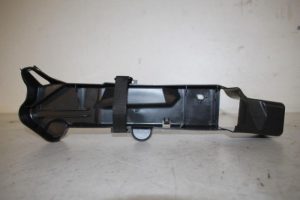 17812404 – 4G0011215B – Steun (diversen)