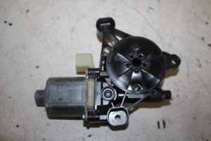 17824860 – 8W0959812 – Door window motor
