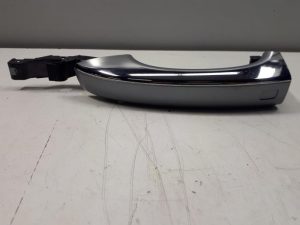 21204480 – 4H0837205CX7P – Portiergreep 4Deurs links-achter