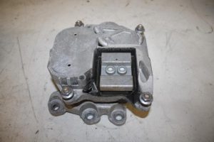 17824291 – 4M0399153L – Getriebe Halterung