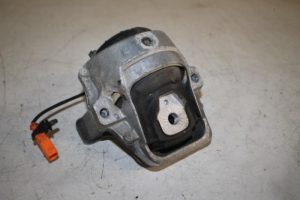17830301 – 8K0199381GQ – Engine mount