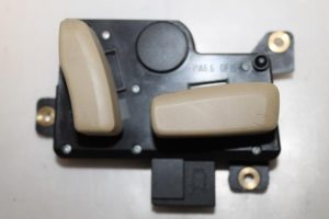 17793817 – 4E9959766E8C1 – Sitzverstellung Schalter