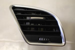 17801453 – 8T1820902CWVF – Luftgitter Armaturenbrett