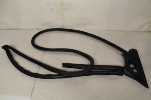 17793786 – 8F0837912D – Türgummi 2-türig rechts