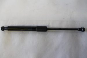 17793638 – 8R0823359A – Gasdemper Motorkap links