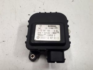 20513632 – 1J2907511D – Heater valve motor