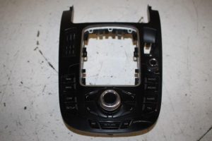 17816389 – 8T0919609WFX – Regelunit Multi Media