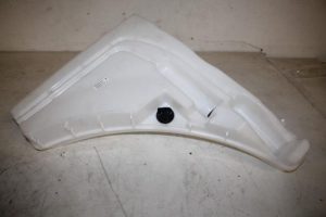 17822901 – 4M0955453C – Front windscreen washer reservoir