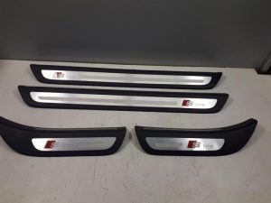 21433854 – 8R0853373C – Afdeklijst dorpel links