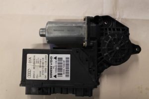 17787004 – 8E0959801A – Door window motor