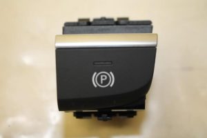 17797851 – 8V2927225A – Handrem schakelaar