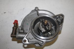 17803761 – 057145100AF – Vacuumpomp (Diesel)