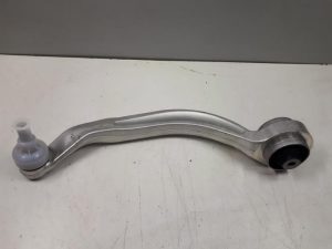 21401682 – 8E0407693AL – Draagarm links-voor