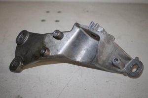 17808054 – 4H0399114E – Getriebe Halterung